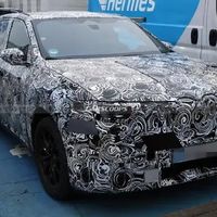 宝马全新iX1测试车曝光：800公里续航+新平台