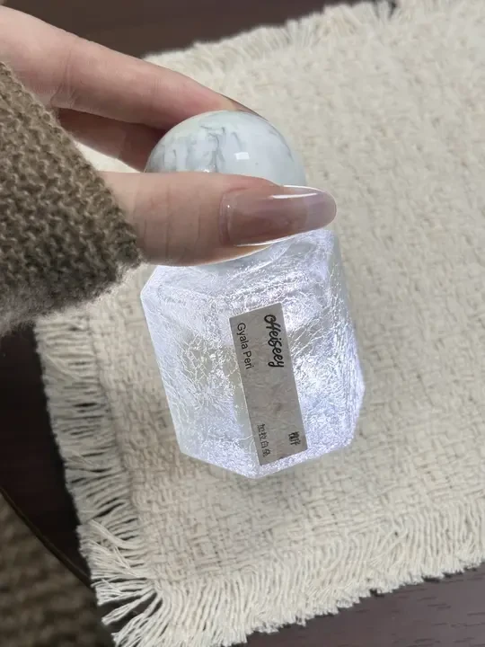 闻到就想咬一口的奶味香水。。。