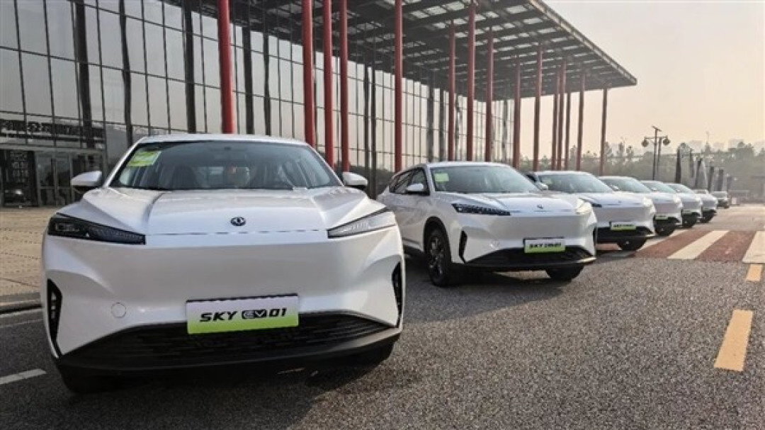 东风风神SKY EV01发布:全球首款集成独立北斗终端的量产电动车