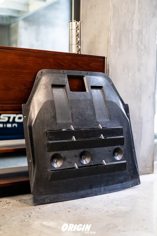 将碳纤维武装到「底板」｜MINI被动散热下护板