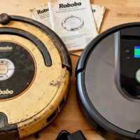 扫地机器人鼻祖破产 谁在怀念那个“笨笨的圆饼”？