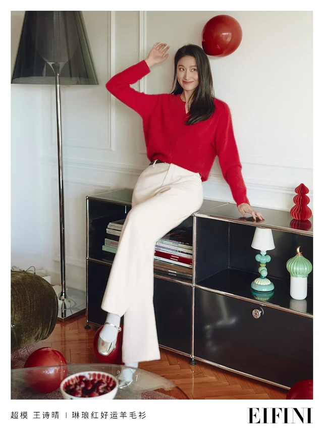 超模 王诗晴｜穿红迎接双旦，领取新年好运