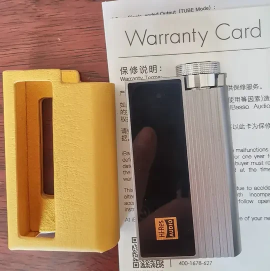 听说是小尾巴天花板，入手感觉一下，果然对于小尾巴来说素质相当可以了，高频延伸好，解析高声场大细节丰富，低频有力，对乐器的呈现很好，动态强，风格非常适合我，因为我偏向器乐。钛金属镶合玻璃的做工很精致，很