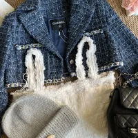 老钱风掐腰上衣外套：经典复古还是过时设计？1200+用户观点大碰撞