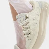 秋冬C位鞋王驾到！FILA CARROT摩登板鞋，悄悄增高5cm的穿搭神器