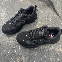 FILA猫爪4代是“踩屎感神鞋”还是“邦邦硬劝退”？1872+用户真实体验大起底