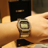 摔不坏、反精致，卡西欧才是Raver和乐手们的腕上“硬通货”