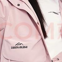 鸭鸭短款羽绒服：冬日轻盈时尚