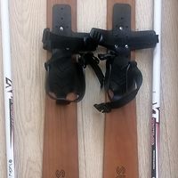 雪季滑雪装备全解析从滑雪板到保暖内衣，揭秘专业选手的装备清单