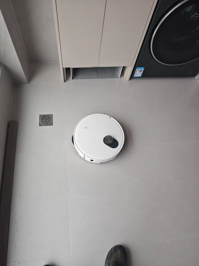扫拖一体机