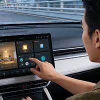 小米SU7精准定位主流纯电市场