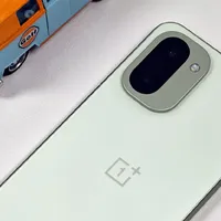 一加Ace6T 三芯电竞+8300mAh大电池+165Hz护眼屏，全能旗舰新选择