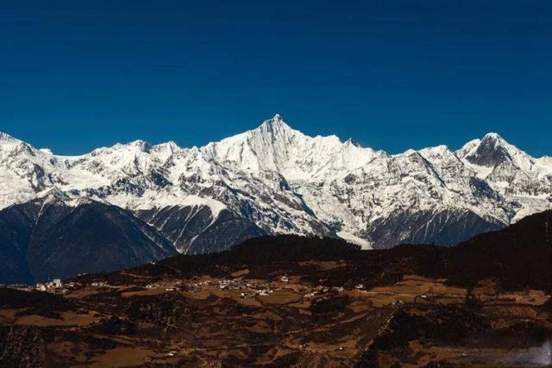 不只是日照金山!冬日的香格里拉才是真正的天堂模样