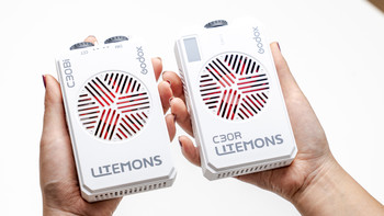 PhoneTalk骚机社：口袋补光灯卷到什么地步了：神牛 LITEMONS C30Bi、C30R 开箱体验 