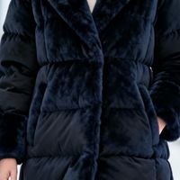 山姆499元400克充绒羽绒服爆火，引热议：高性价比还是营销套路？