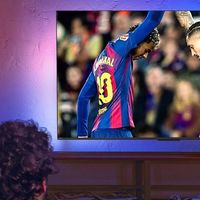 2025红蓝荣光完美收官！飞利浦环景光电视定格巴萨2-0黄潜荣耀！