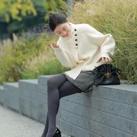 秋冬短裤配连裤袜：是时尚利器还是实用鸡肋？1000+用户观点大碰撞