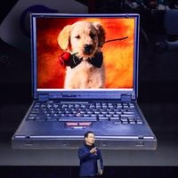 经典原型机首秀、AI足球智能体亮相！ThinkPad黑FUN礼惊喜不断