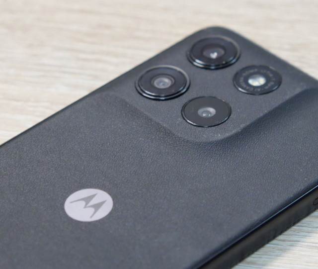 或许是最好的LCD手机？7000mAh+军工机身+5000w像素，千元可拿下