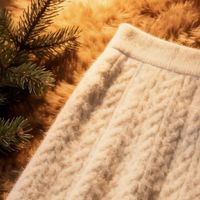 冬天旅行如何搭配裙装，穿起来好看又保暖？