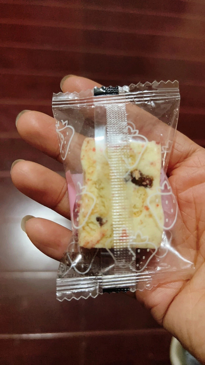 百草味饼干糕点