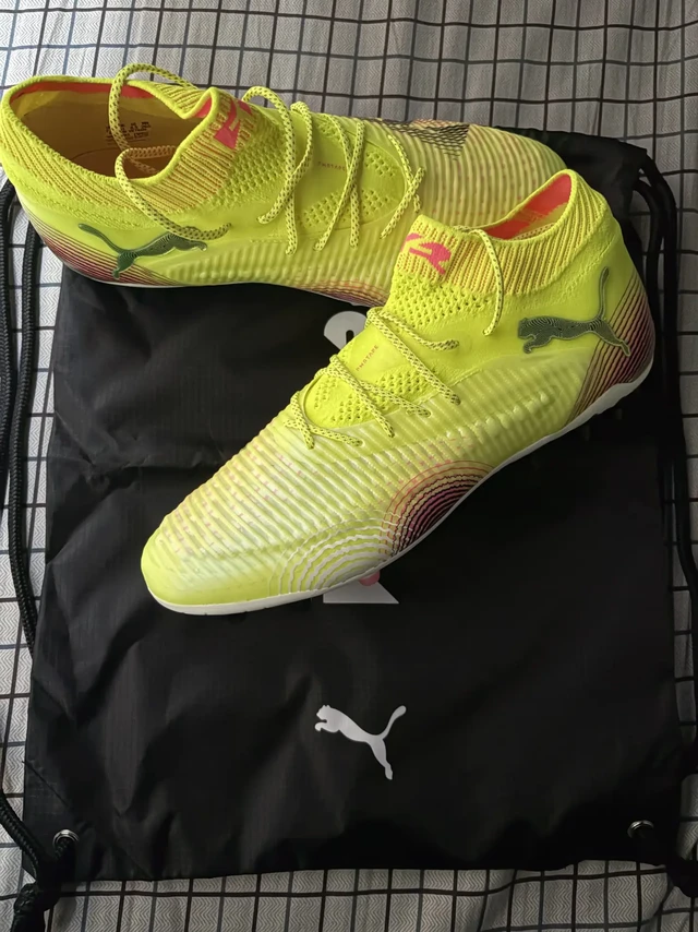 黄色闪光🤩🤩🤩