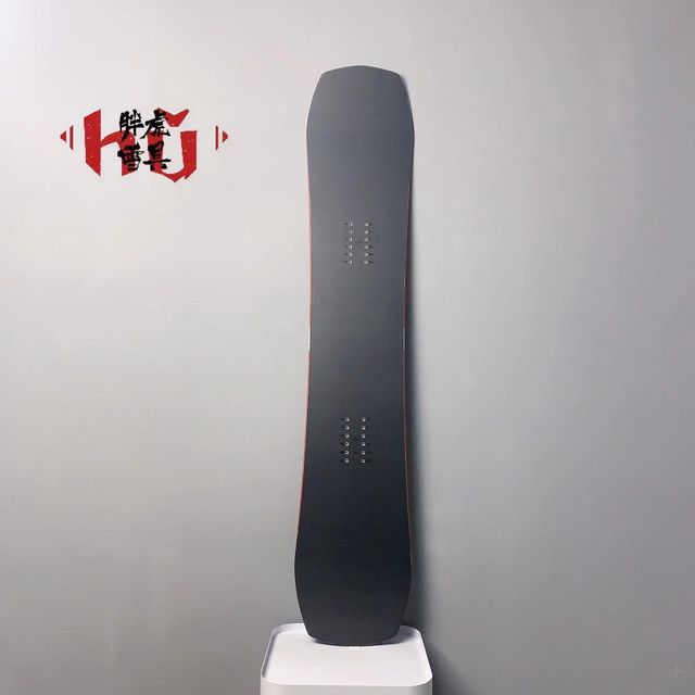 滑雪初学者全能板推荐