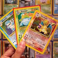 卡牌拆盒：社交新宠还是过度消费？1000+用户观点大碰撞