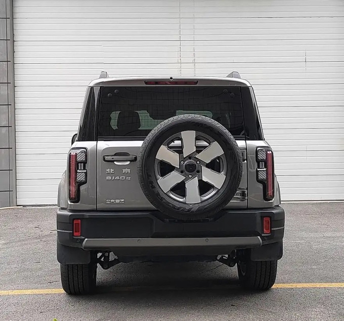 SUV