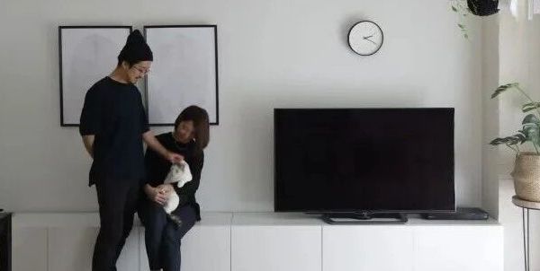 68.4㎡在单色调的空间里，与猫咪一起享受时尚生活