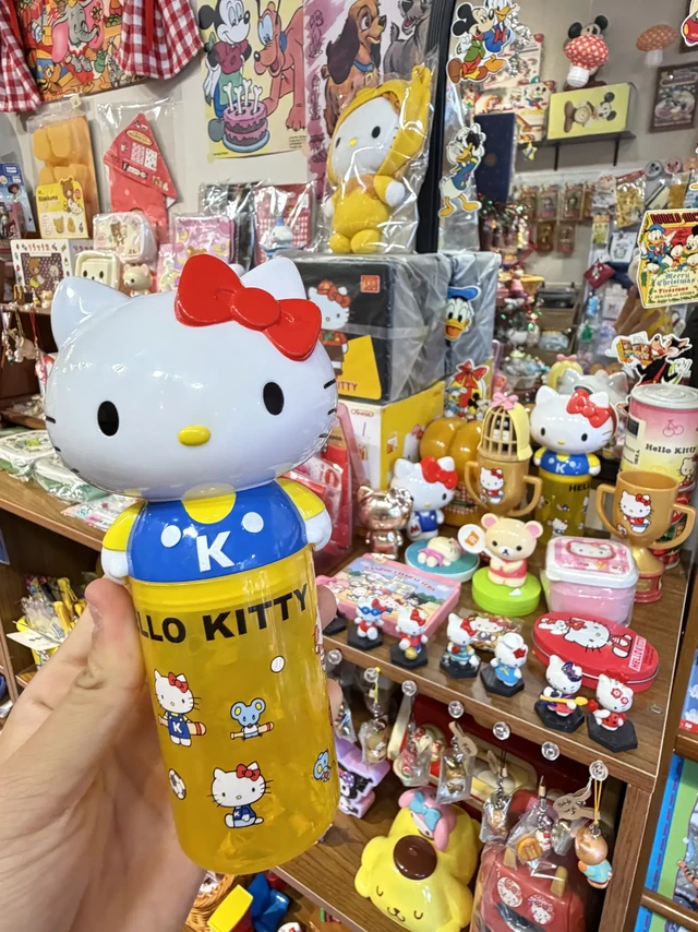 中山这里。。。好多中古玩具好好逛😭😭