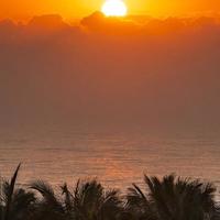 带爸妈过暖冬，这些热门目的地不能错过