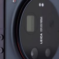 小米17 Ultra首发亮相：超薄直屏设计，续航快充实现全面升级