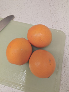 京鲜生的赣南脐橙颗颗饱满多汁