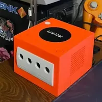 这台任天堂NGC游戏机，居然是用破手机改的！！！