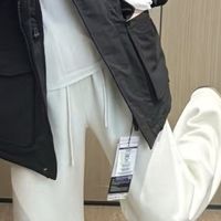 MLB情侣工装羽绒服：冬季旅行保暖利器