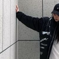 双旦潮搭新宠：GENANX亮面棉衣的冬日时尚宣言