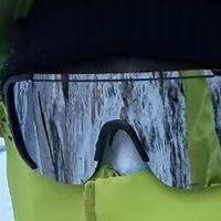 通风可调雪镜解决起雾困扰