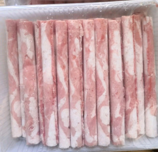 冬日火锅魂：鲜京采国产黄牛牛肉卷才是本命