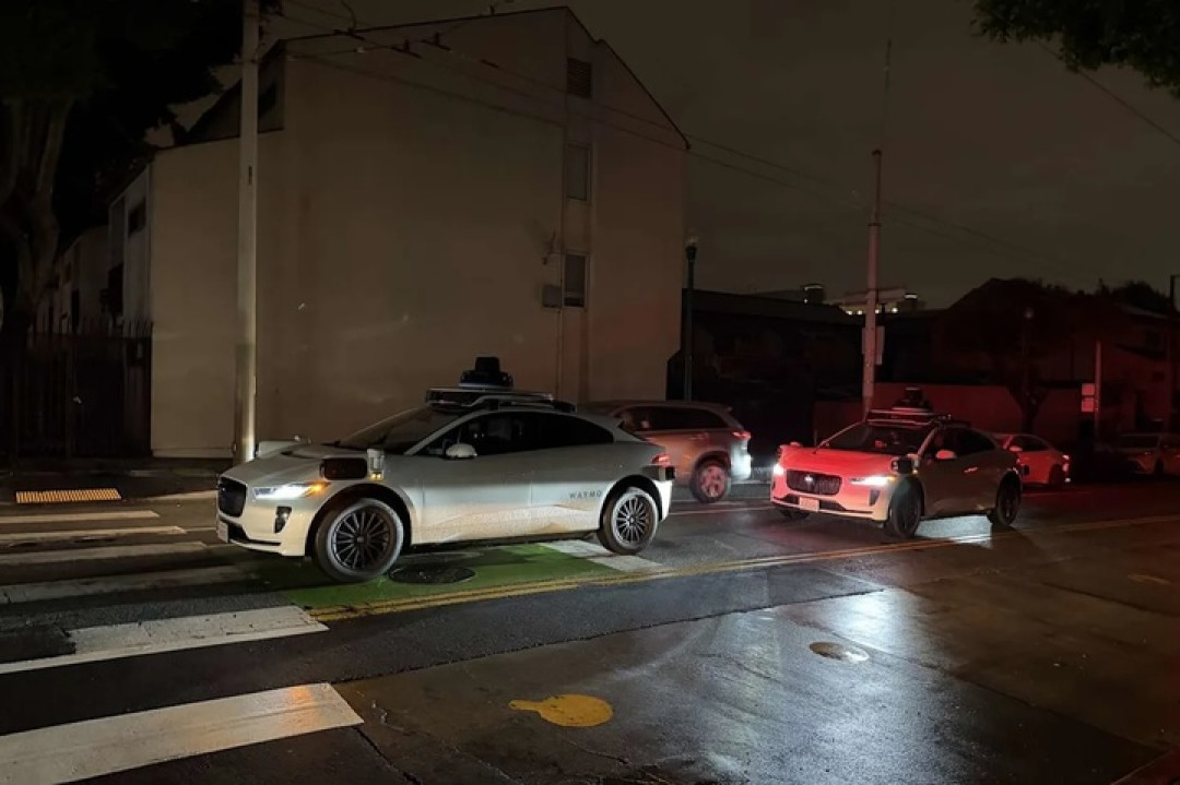 旧金山停电致 Waymo 瘫痪,马斯克贴脸补刀:我们不受影响