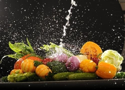 如何科学去除蔬菜上的农药