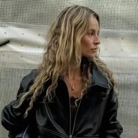 秋冬换季的第一条裙子，怎么穿经典时髦？轻松搞定多种风格与场合