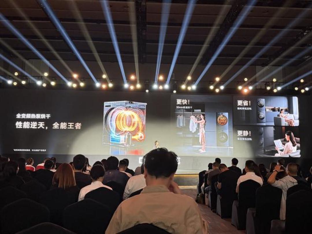 一年干完小米十年活？追觅猛攻AI眼镜，用户却担心变乐视