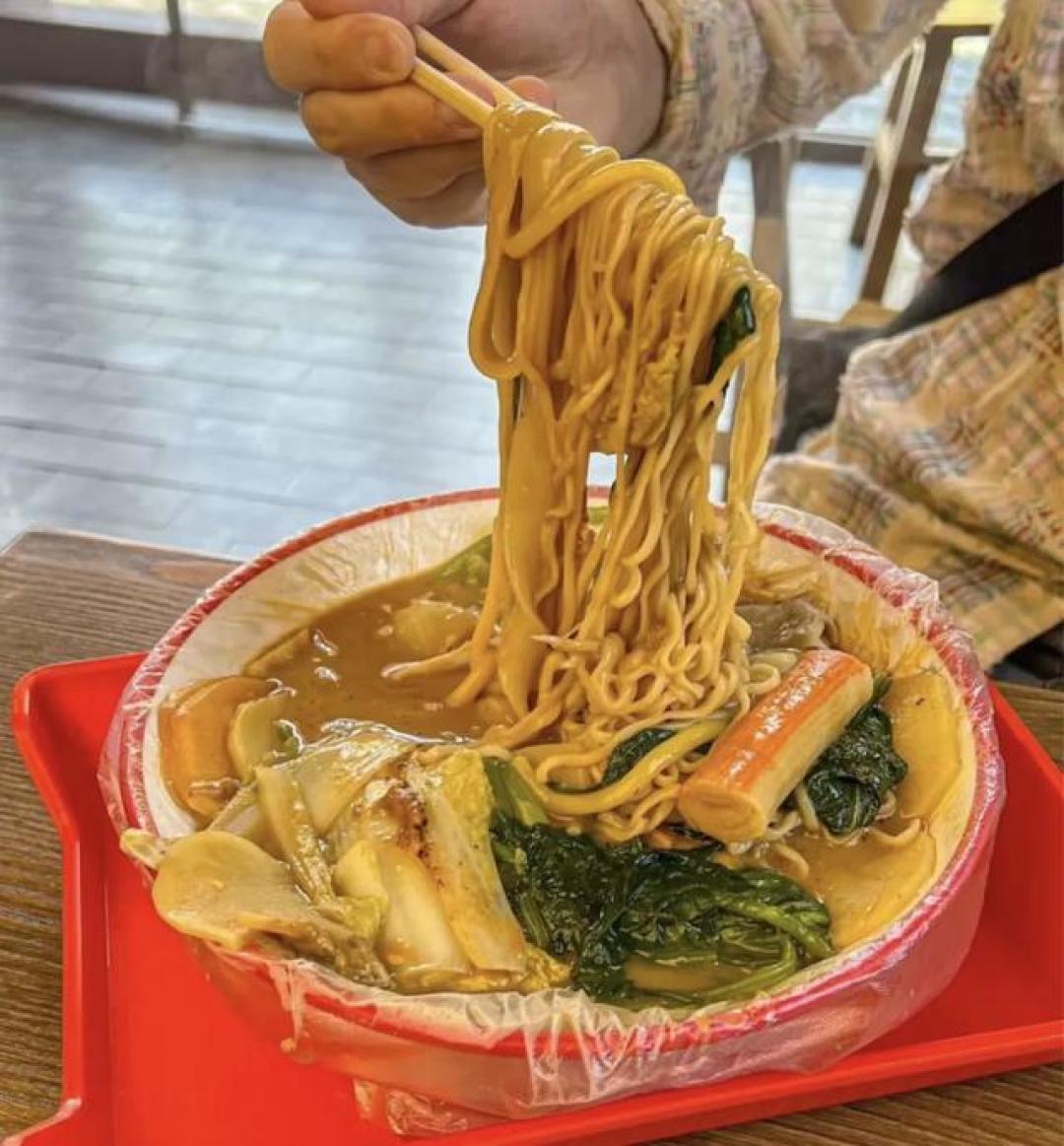 被锅包肉掩盖的东北小城,饭张力到底有多惊人?