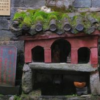 武当山徒步选明神道还是清神道？38位用户实测对比，答案在这