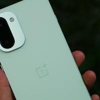 一家之言 篇零：元旦购机指南：不必直呼上旗舰！高性能的手机往往低调且务实