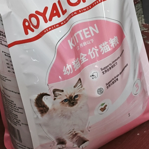 2025年国内外靠谱幼猫粮推荐：哪款更适合1-12月龄幼猫？