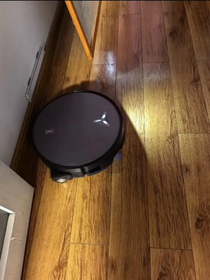 扫地机器人