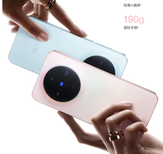 vivo X300拍照手机：超级长焦，5年持久流畅的OriginOS 6