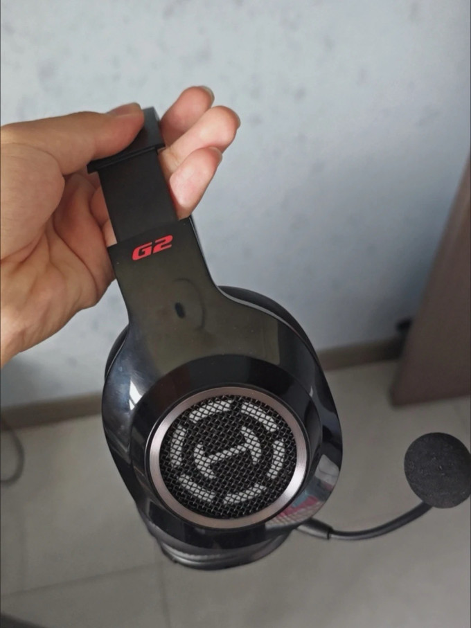 漫步者蓝牙耳机
